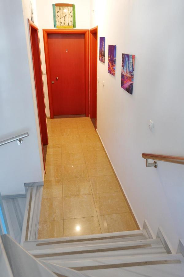 Miracle Apartments Saranda Exterior photo